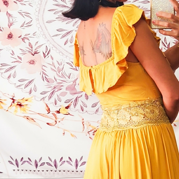 Isleña Off The Shoulder Maxi Dress - Picture 5 of 7